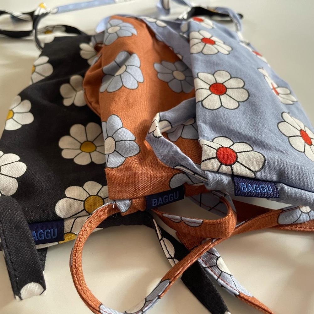 Baggu Daisy Fabric Mask Set Tie
